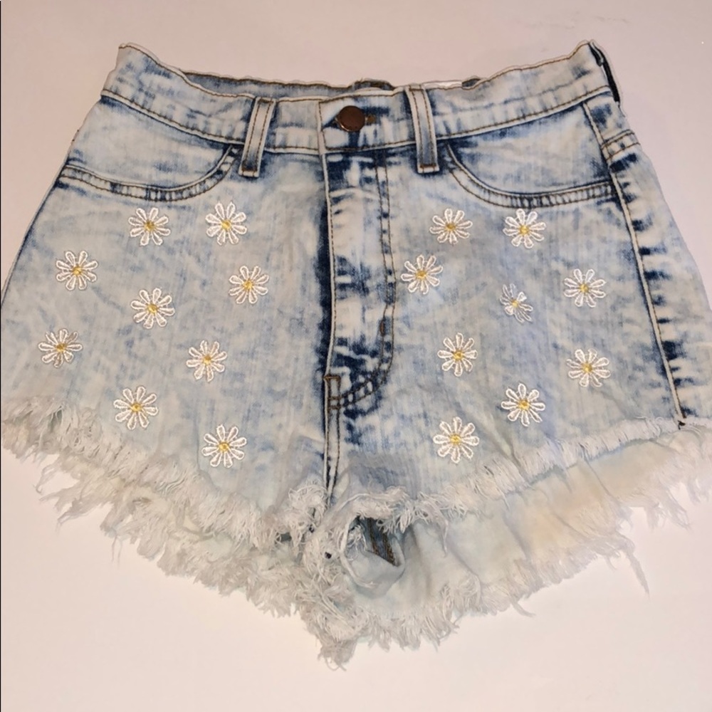 Flower jean shorts